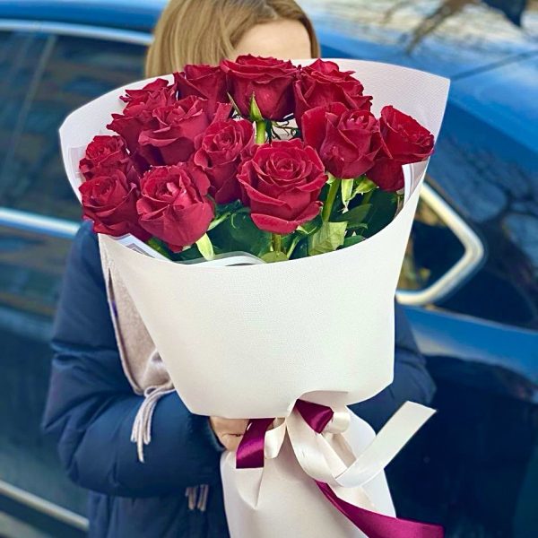 зображення_viber_2025-01-17_14-50-16-903 Букет із 15 червоних троянд Ever red