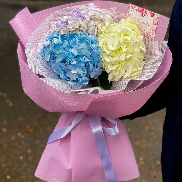зображення_viber_2025-05-23_14-56-19-269 Букет із гортензій