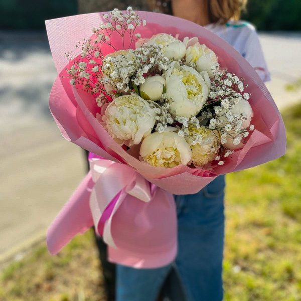 зображення_viber_2025-07-30_14-42-25-389 Букет із 9 білих півоній