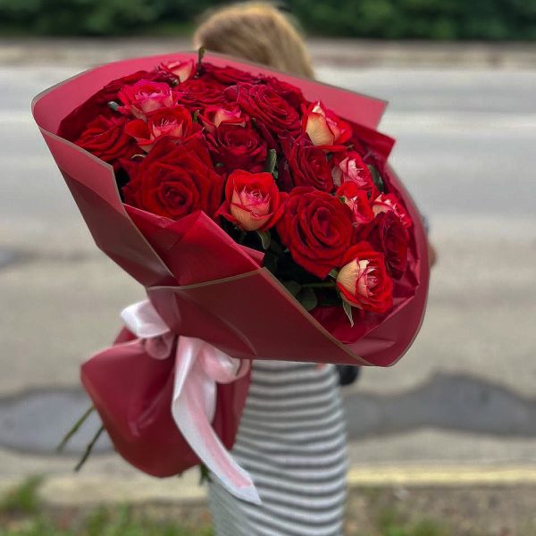 зображення_viber_2025-07-30_14-42-20-394 Букет із 25 червоних троянд